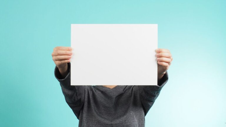 Comment créer une affiche personnalisée unique et originale pour vos proches